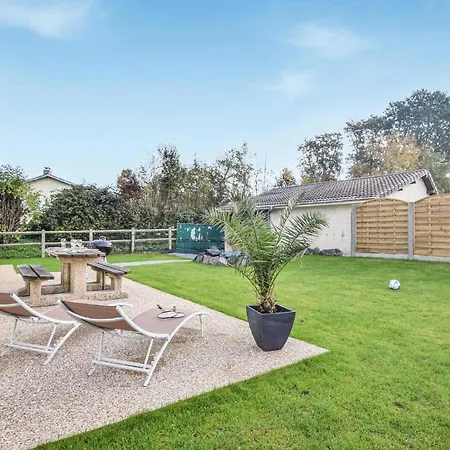 Dom wakacyjny Cozy In Angerville-l'Orcher